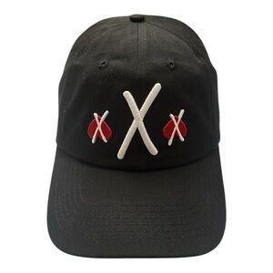 Black cap with embroidered design